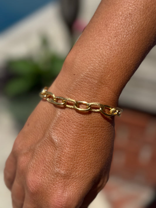 Limited edition chunky chain
